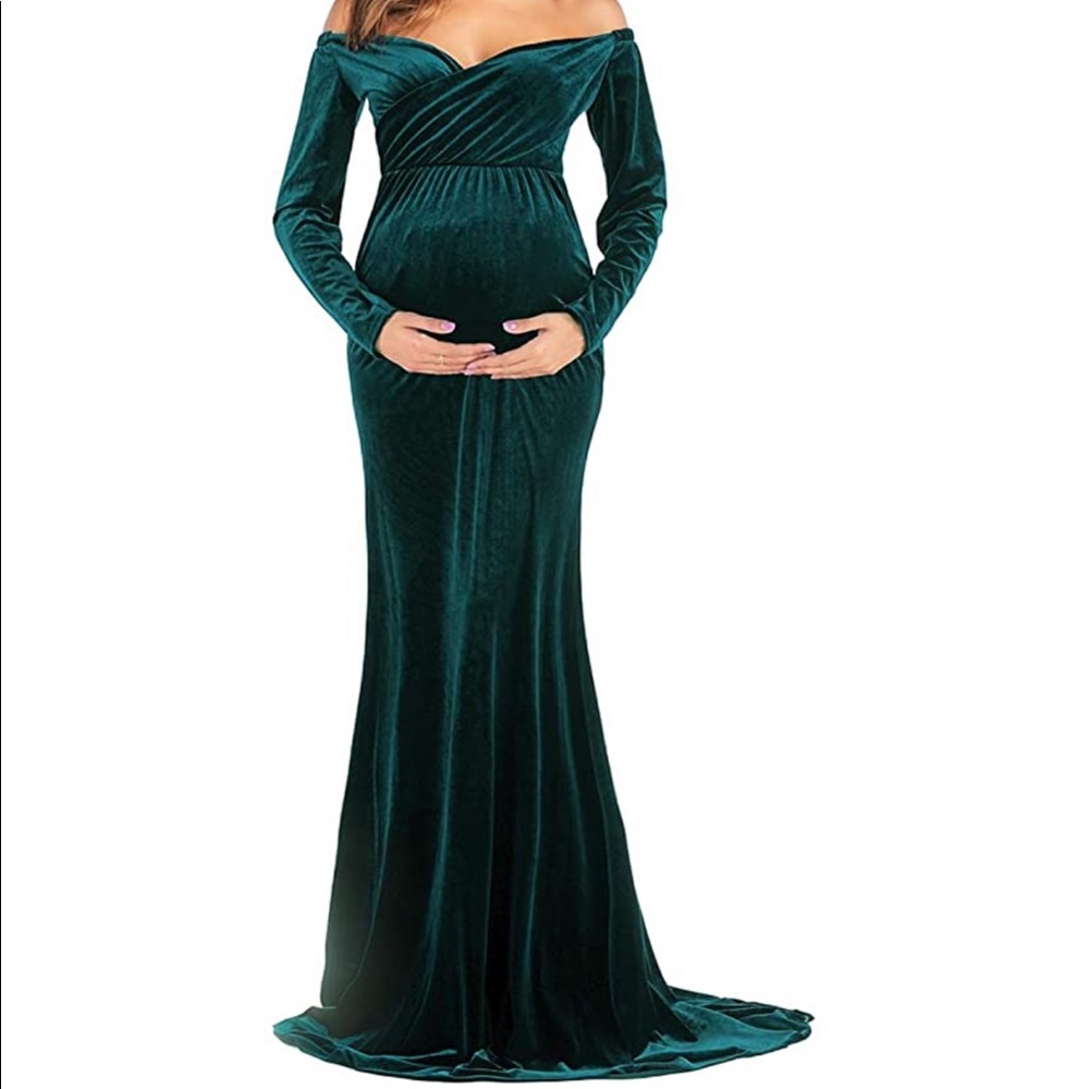 Green Velvet Maternity Photoshoot Dress (gown)